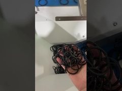 Máquina contadora y envasadora para juntas tóricas